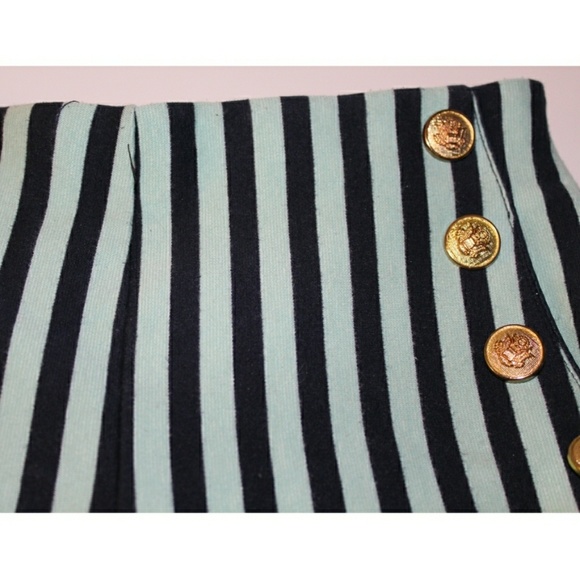 Beautiful sailor shorts!⛵ - Picture 3 of 4